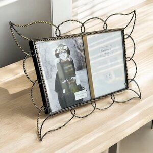 Delicate Metal Double Photo Picture Frame Twisted Wire Bronze Tone Elegant Decor